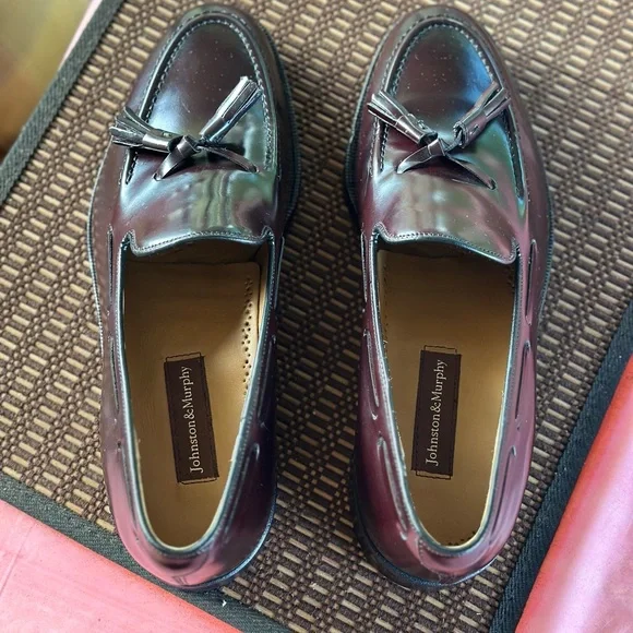 Johnston & Murphy Rich Brown Leather Tassel Loafers - Picture 4 of 8